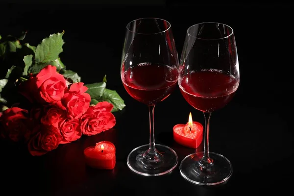 Glasses Wine Roses Heart Shaped Candles Romantic Dinner Black Table — Stock Fotó