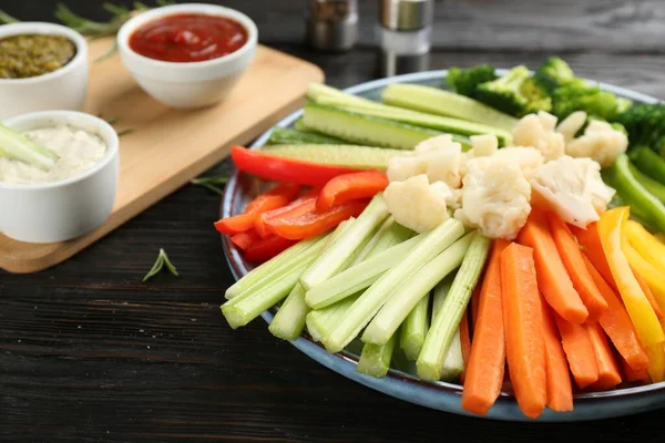 Plate Celery Sticks Other Vegetables Different Dip Sauces Dark Wooden — Stock Photo, Image