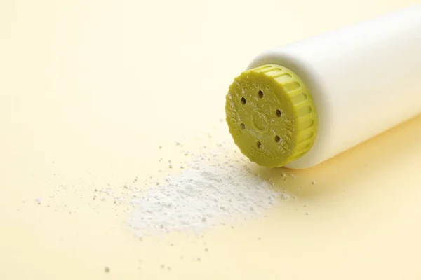 Bottle Scattered Dusting Powder Beige Background Closeup Baby Cosmetic Product — Fotografia de Stock