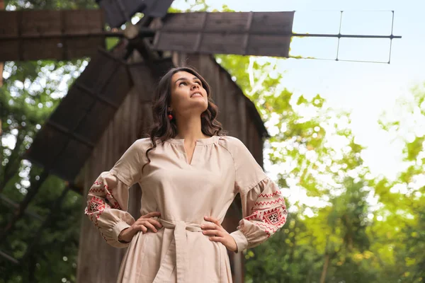 Beautiful Woman Wearing Embroidered Dress Old Wooden Mill Countryside Ukrainian — Stock Fotó