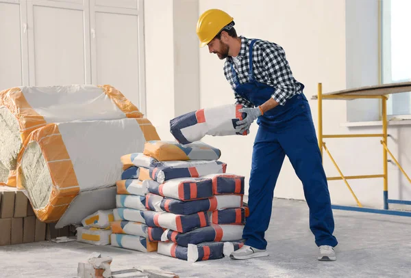 Professional Builder Uniform Bag Cement Indoors — Stockfoto