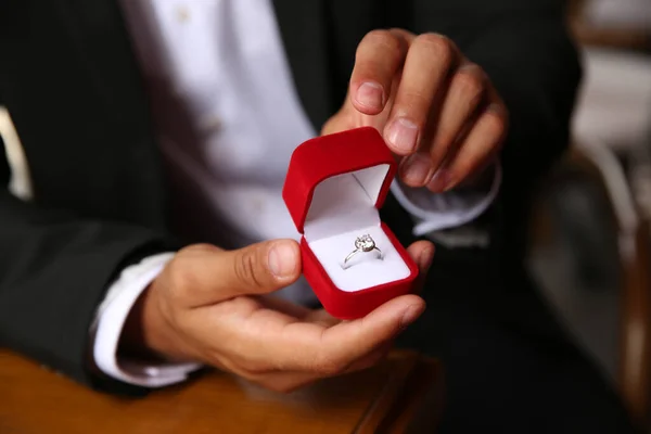 Man Engagement Ring Making Proposal Table Closeup — Stockfoto
