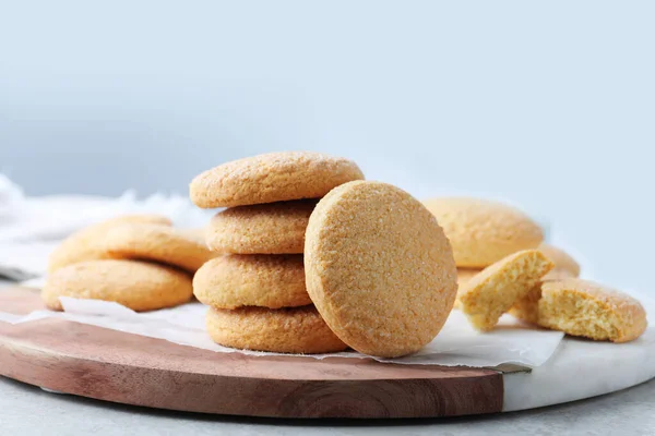 Many Tasty Sugar Cookies Wooden Board —  Fotos de Stock