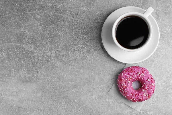 Tasty Frosted Donut Cup Coffee Light Grey Table Flat Lay — Stock Photo, Image