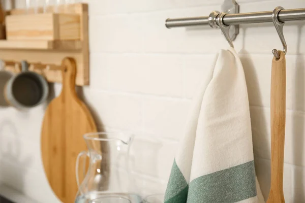 Clean Towel Utensil Hanging Rack Kitchen Closeup — Foto de Stock