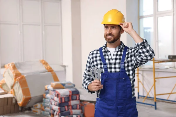 Professional Builder Uniform Tools Indoors —  Fotos de Stock