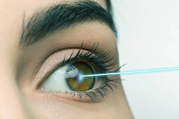 Closeup View Woman Laser Ray Illustration Vision Correction Surgery — Fotografia de Stock