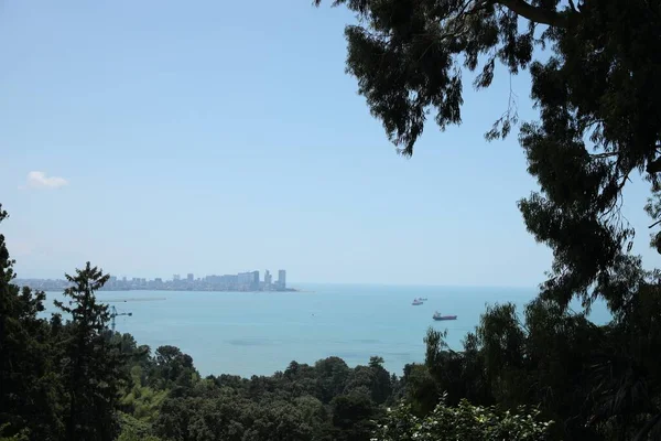 Picturesque View Beautiful Sea Distant City Sunny Day — Stock Fotó
