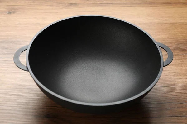 Empty Iron Wok Wooden Table Chinese Cookware — 스톡 사진