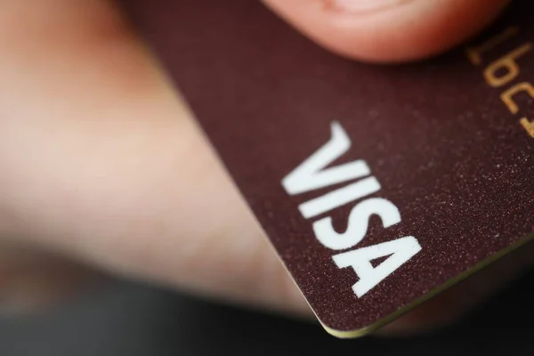 Mykolaiv Ukraine February 2022 Woman Holding Visa Credit Card Closeup — 스톡 사진