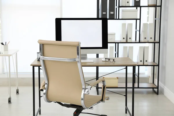 Modern Workplace Comfortable Chair Stylish Office Interior — Fotografia de Stock