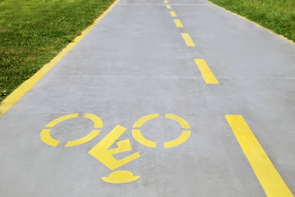 Bike Lane Painted Yellow Bicycle Sign — Stock Photo, Image
