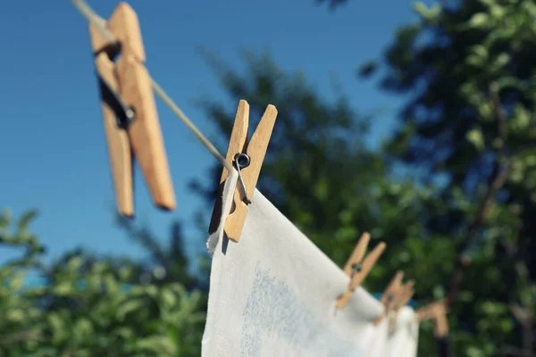 Washing Line Clean Laundry Clothespins Outdoors Closeup — Fotografia de Stock