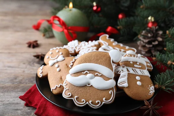 Deliziosi Biscotti Natale Sul Tavolo Legno Primo Piano — Foto Stock