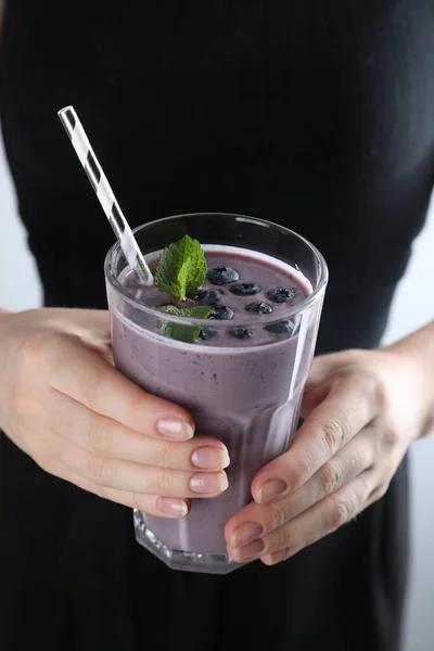 Woman Glass Tasty Blueberry Smoothie Closeup — Stock Photo, Image