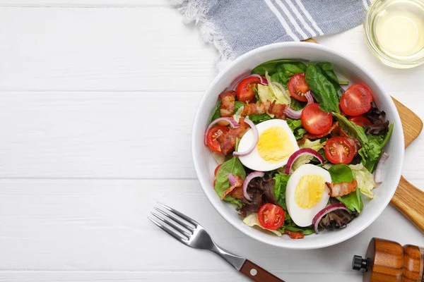 Delicious Salad Boiled Egg Bacon Vegetables Served White Wooden Table — Stockfoto