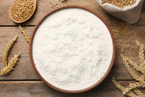 Wheat Flour Bowl Spikes Grains Wooden Table Flat Lay — Zdjęcie stockowe