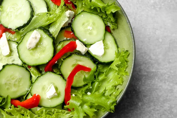 Delicious Salad Cucumbers Red Bell Pepper Feta Cheese Bowl Light — Fotografia de Stock