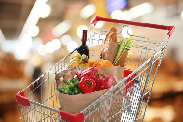 Shopping Cart Different Groceries Supermarket — Stockfoto