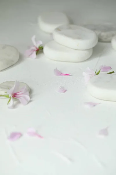Spa Stones Fresia Flower White Table — Stock Photo, Image