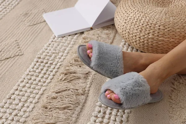 Woman Wearing Grey Soft Slippers Indoors Closeup — 스톡 사진