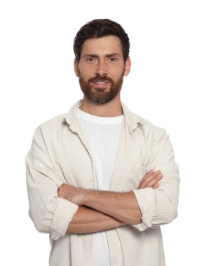 Beyaz arka plan üzerinde yakışıklı sakallı adam portresi