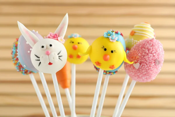 Verschiedene Leckere Süße Cake Pops Auf Hölzernem Hintergrund Osterferien — Stockfoto