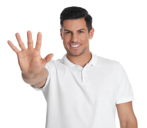 Homem Mostrando Número Cinco Com Mão Fundo Branco — Fotografia de Stock