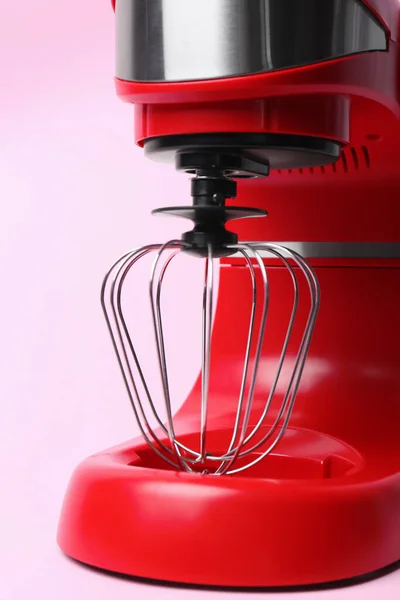 Modern Red Stand Mixer Pink Background Closeup — Fotografie, imagine de stoc