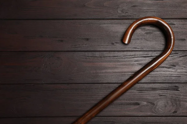 Elegant Walking Cane Wooden Table Top View Space Text — 스톡 사진