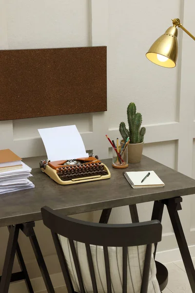 Typewriter Stack Papers Dark Table Room Writer Workplace — 스톡 사진