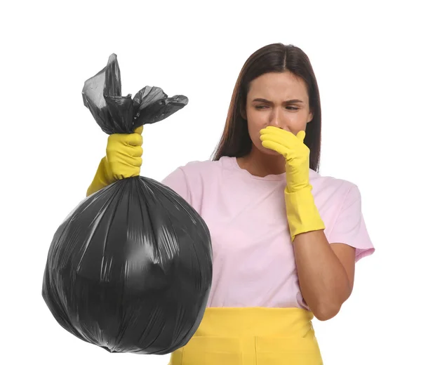 Mulher Segurando Saco Lixo Completo Fundo Branco — Fotografia de Stock