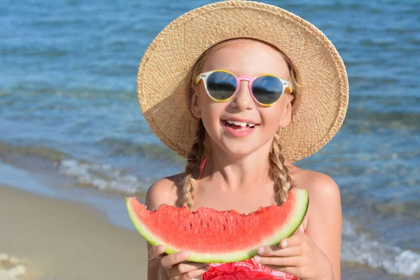 Cute Little Girl Straw Hat Sunglasses Eating Juicy Watermelon Beach — Stock Photo, Image