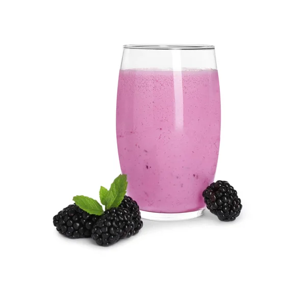 Freshly Made Blackberry Smoothie Glass White Background — Stockfoto