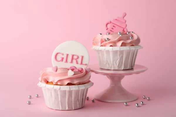 Cupcakes Chá Bebê Com Toppers Fundo Rosa — Fotografia de Stock