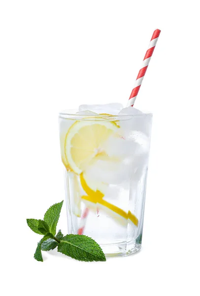 Glas Med Vatten Skivad Citron Och Mynta Vit Bakgrund — Stockfoto