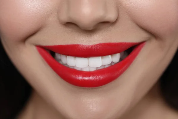 Young Woman Wearing Beautiful Red Lipstick Dark Background Closeup — Stock Photo, Image