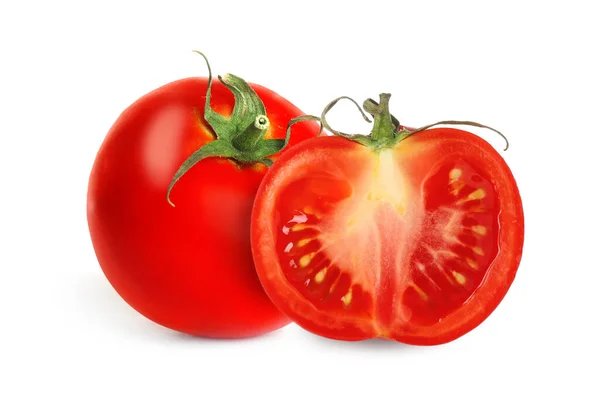 新鮮な熟した赤いトマトを白い背景に — ストック写真
