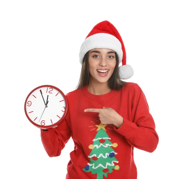 Beyaz Arka Planda Saati Olan Noel Baba Şapkalı Kadın Yeni — Stok fotoğraf