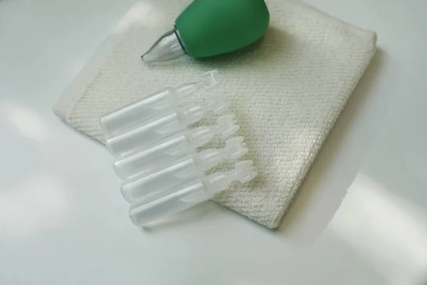 Ampullen Voor Eenmalig Gebruik Van Steriele Isotone Zeewateroplossing Handdoek Nasale — Stockfoto