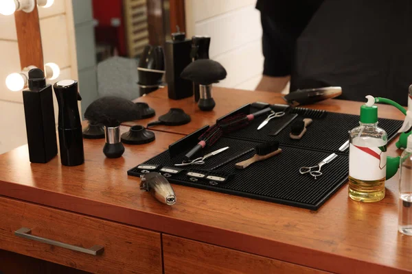 Set Hairdressing Tools Wooden Table Salon — Stock Photo, Image