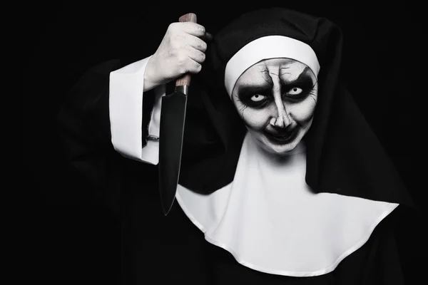 Nonne Diabolique Effrayante Avec Couteau Sur Fond Noir Fête Halloween — Photo