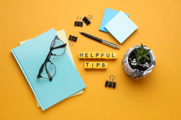 Flat Lay Composition Phrase Helpful Tips Made Yellow Cubes Orange — Stock Photo, Image