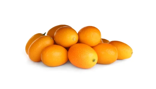 Kumquats Mûrs Frais Sur Fond Blanc Fruits Exotiques — Photo