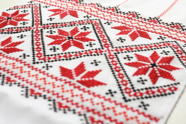 Bordado Tradicional Ucraniano Sobre Tela Branca Close Artesanato Nacional — Fotografia de Stock
