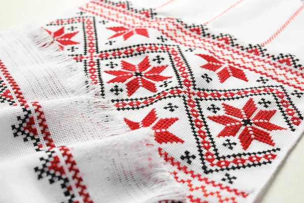 Rushnyk Com Bordado Ucraniano Tradicional Mesa Branca Close Artesanato Nacional — Fotografia de Stock
