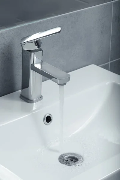 Stream Water Flowing Tap Bathroom — Foto Stock