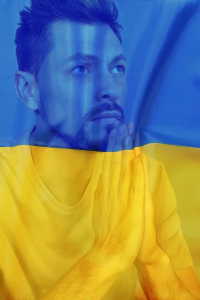 Подвійне Викриття Державного Прапора Молитви Людей Припиніть Війну Україні — стокове фото