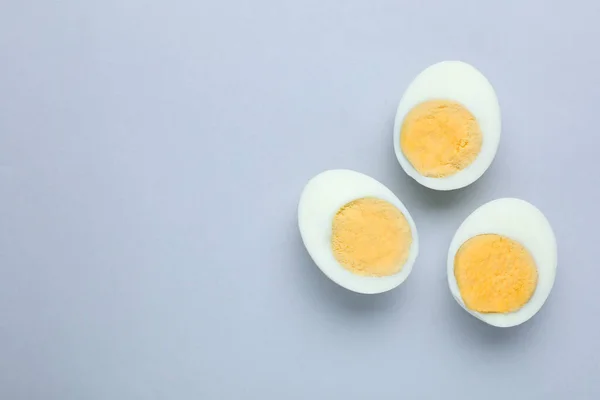 Frische Hartgekochte Eier Auf Grauem Grund Flach Schneiden Raum Für — Stockfoto