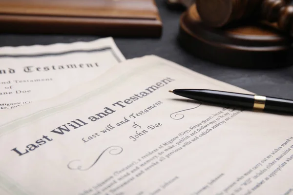 Last Testament Pen Grey Table Closeup — Stock Photo, Image